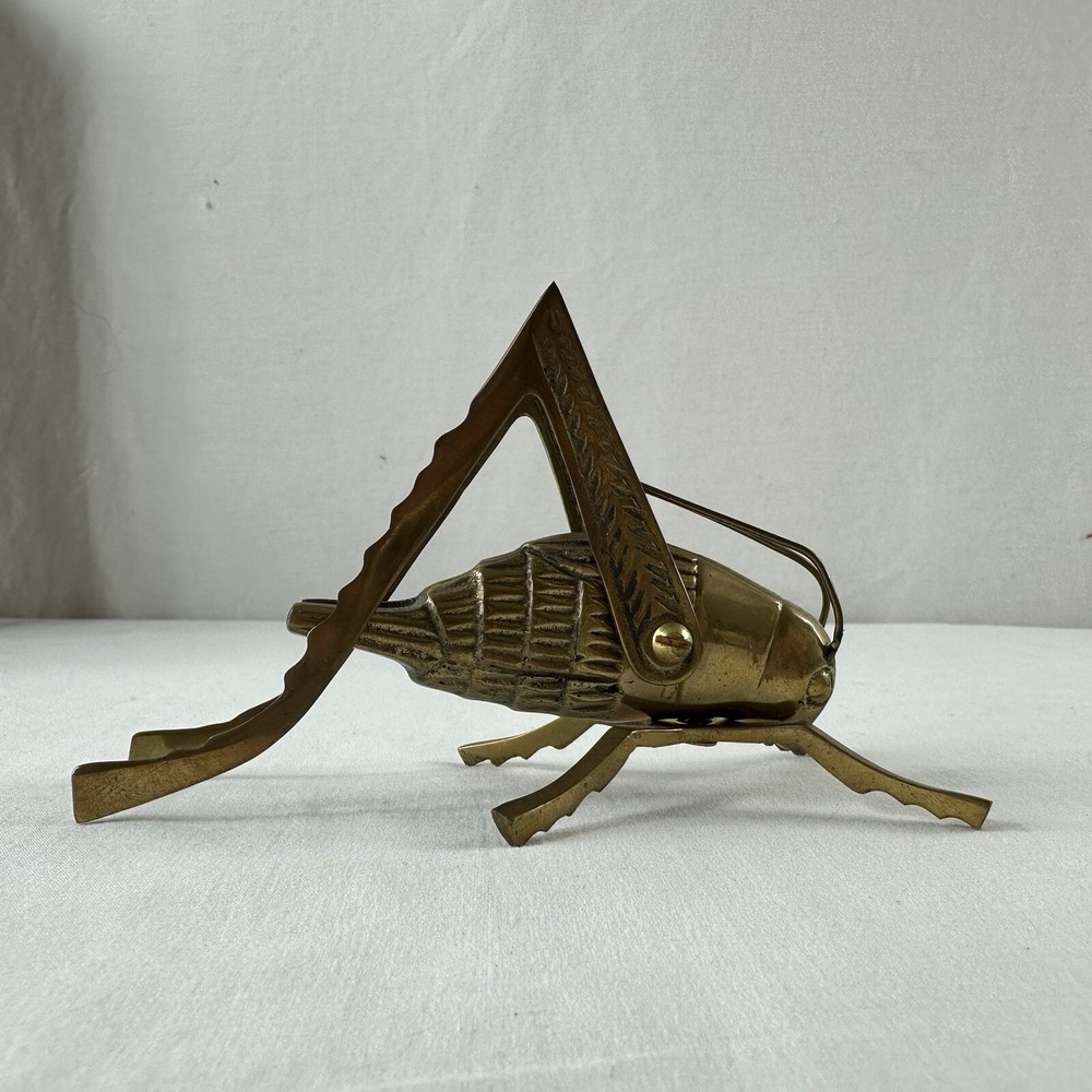 Vintage Solid Brass Cricket/Grasshopper Figurine Paperweight W/ Moveable Legs - Picture 3 of 10